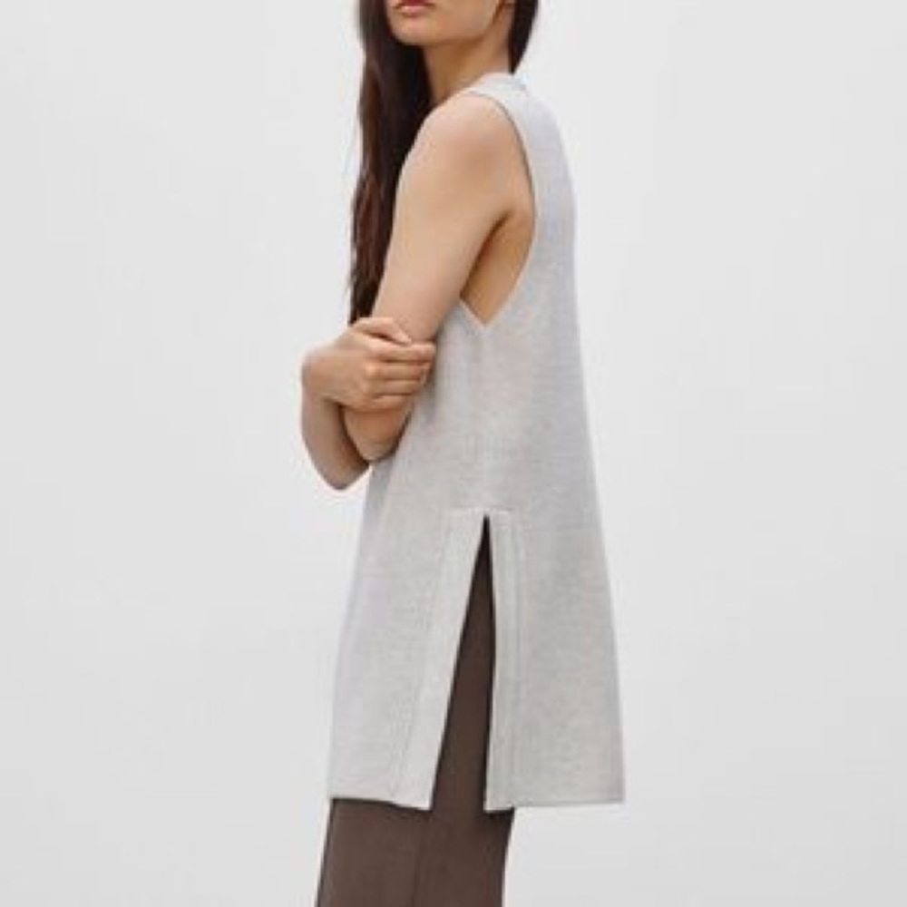 Aritzia Wilfred Chartres Grey Knit Sleeveless Sweater
